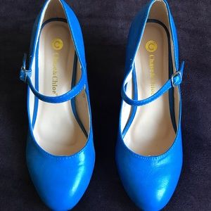 Blue synthetic leather Mary Jane pumps